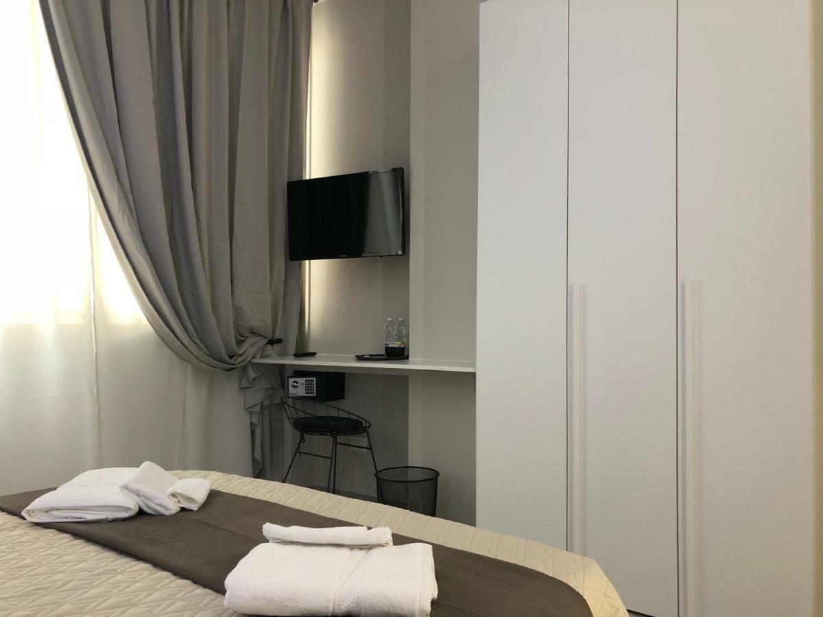 Turin Central Rooms ภายนอก รูปภาพ